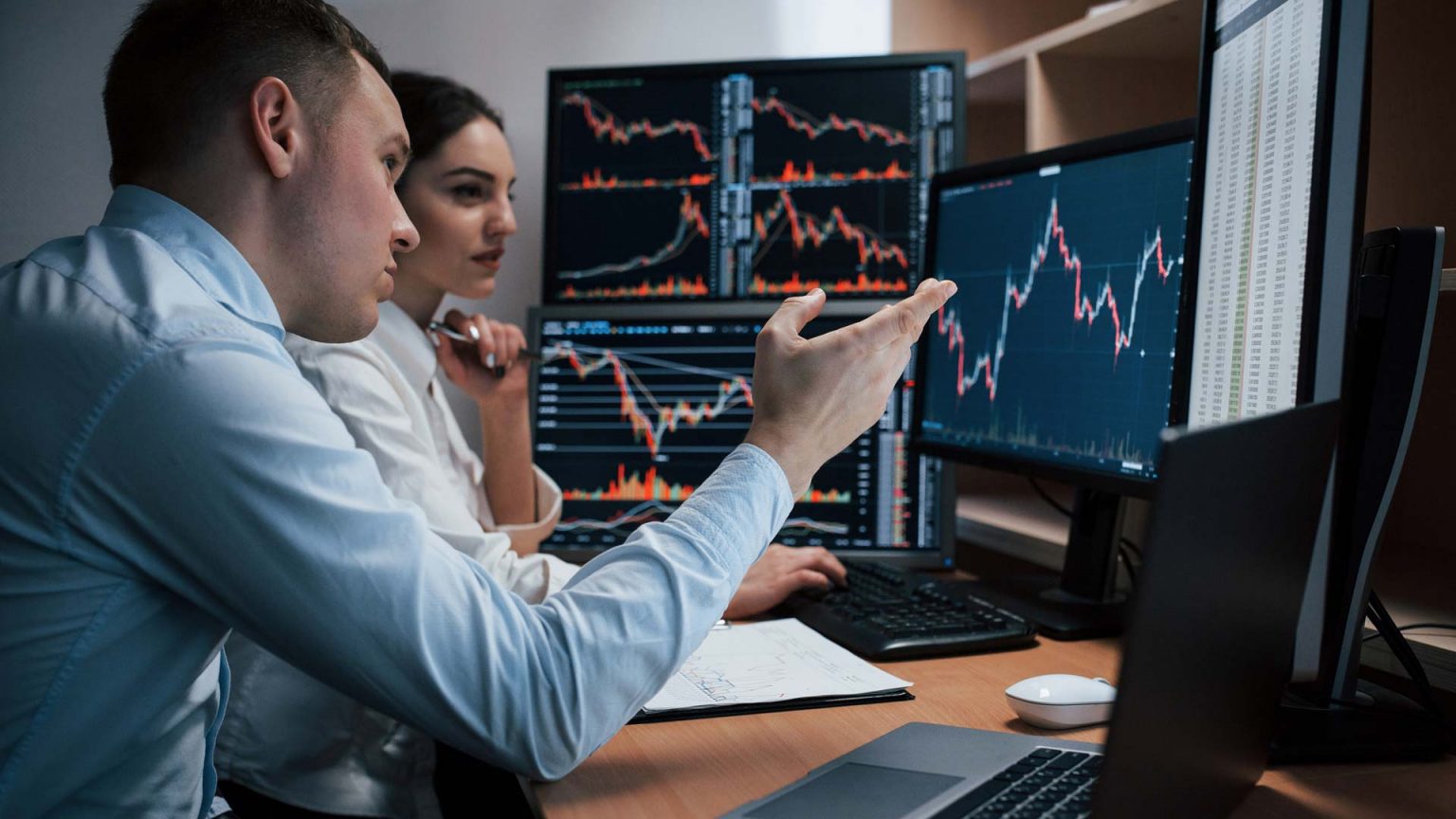 What does it mean to short a stock jtrader